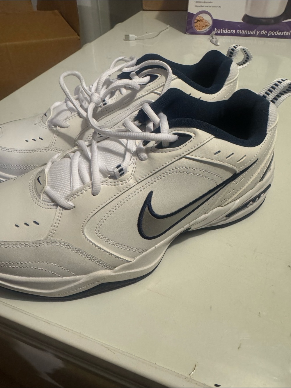 Nike Air Monarch Men’s White and blue Low-Top Athletic Sneakers